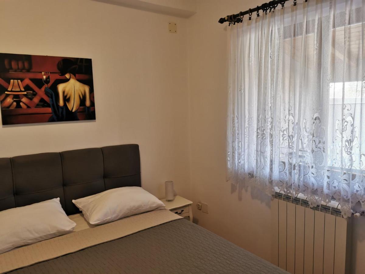 Apartment Matteo Rovigno Esterno foto