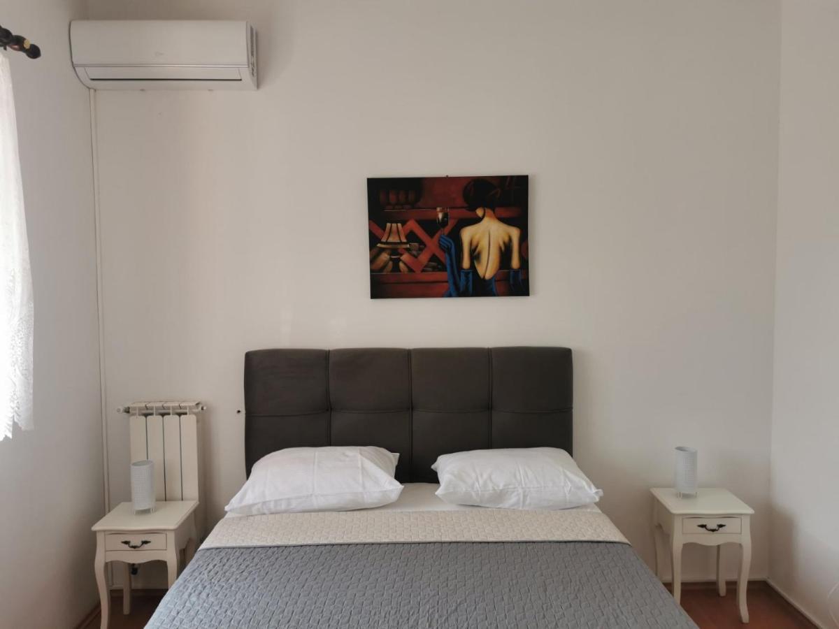 Apartment Matteo Rovigno Esterno foto