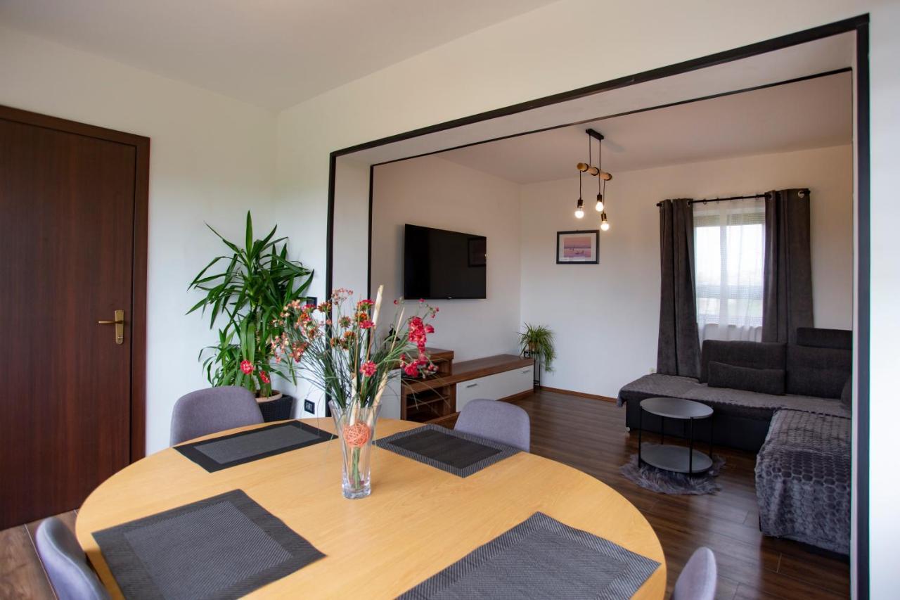 Apartment Matteo Rovigno Esterno foto