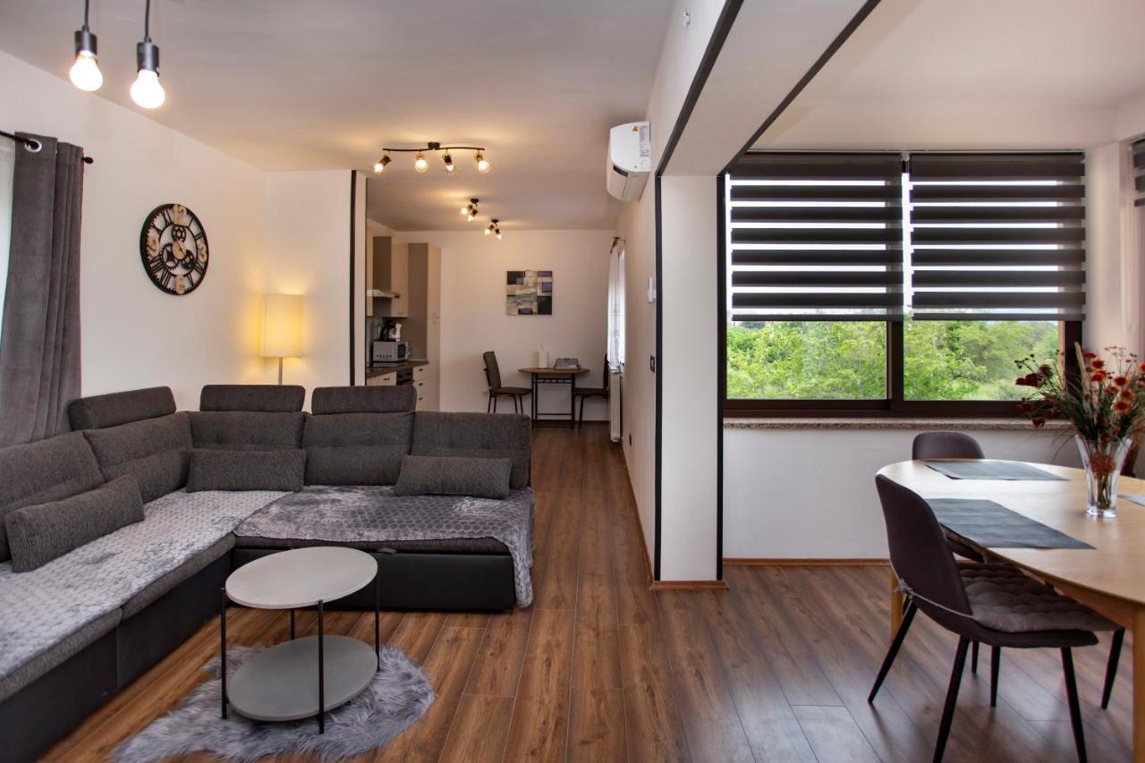 Apartment Matteo Rovigno Esterno foto