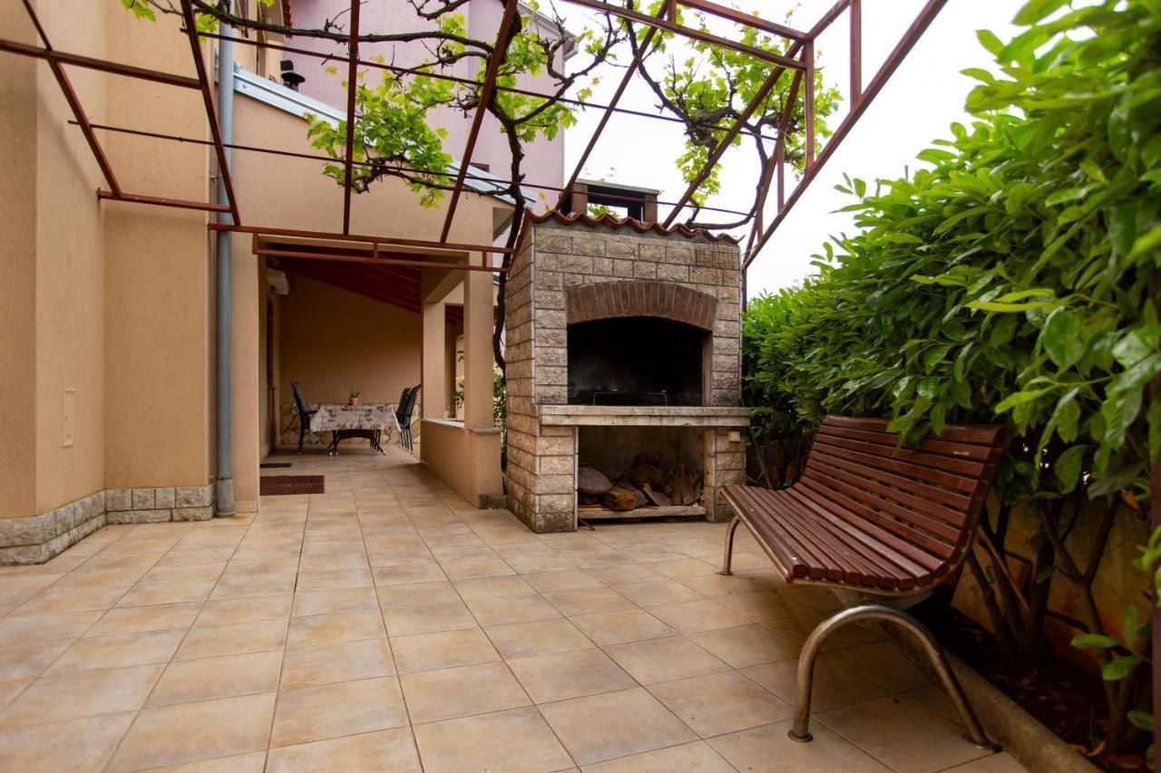 Apartment Matteo Rovigno Esterno foto
