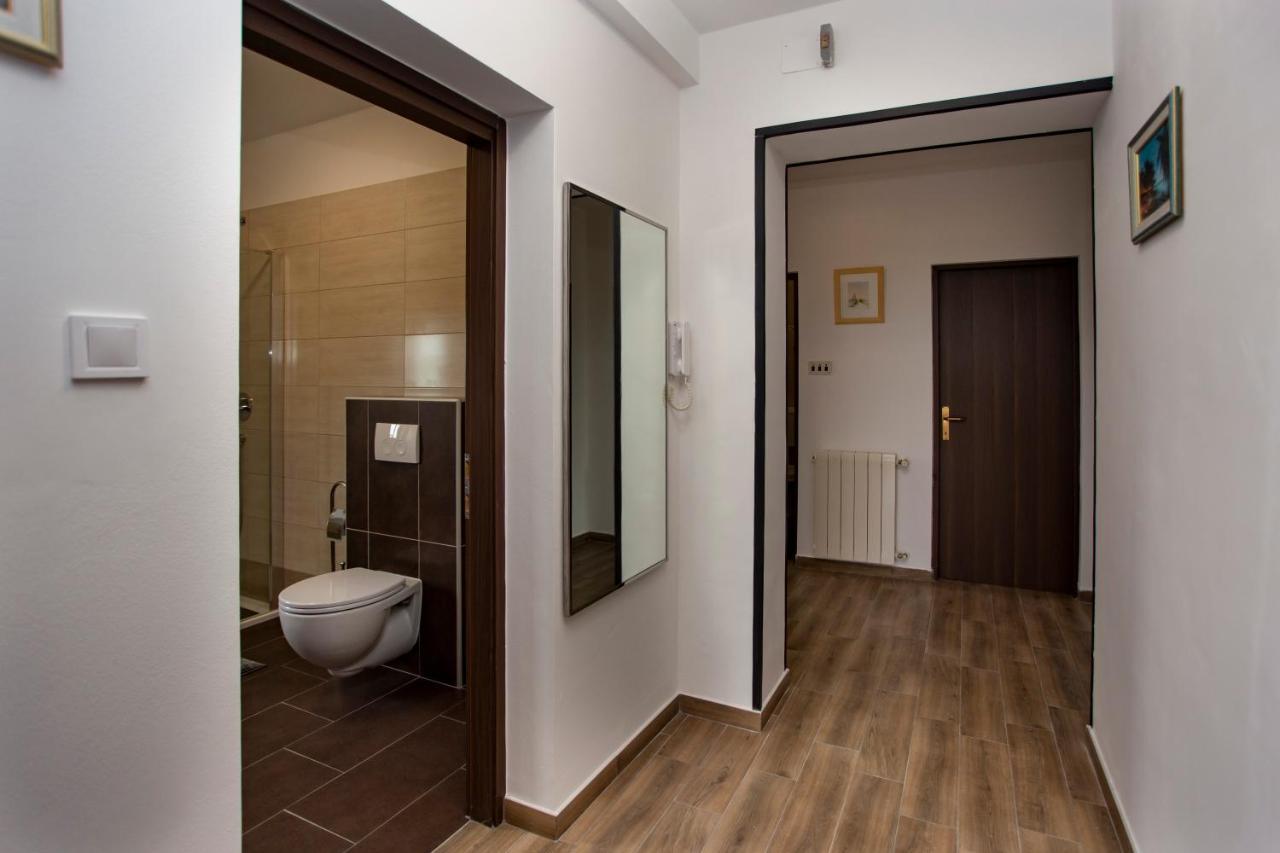 Apartment Matteo Rovigno Esterno foto