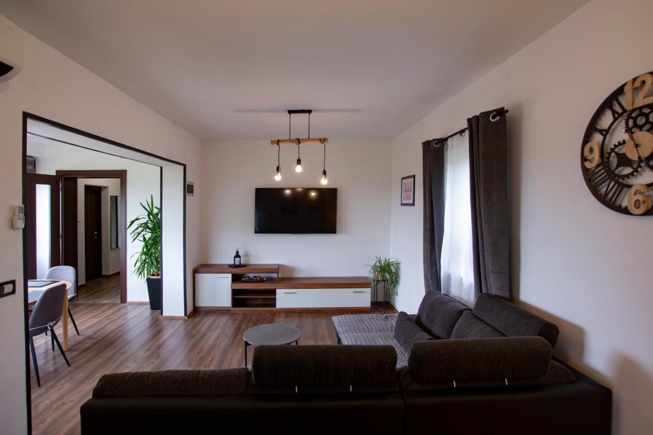 Apartment Matteo Rovigno Esterno foto