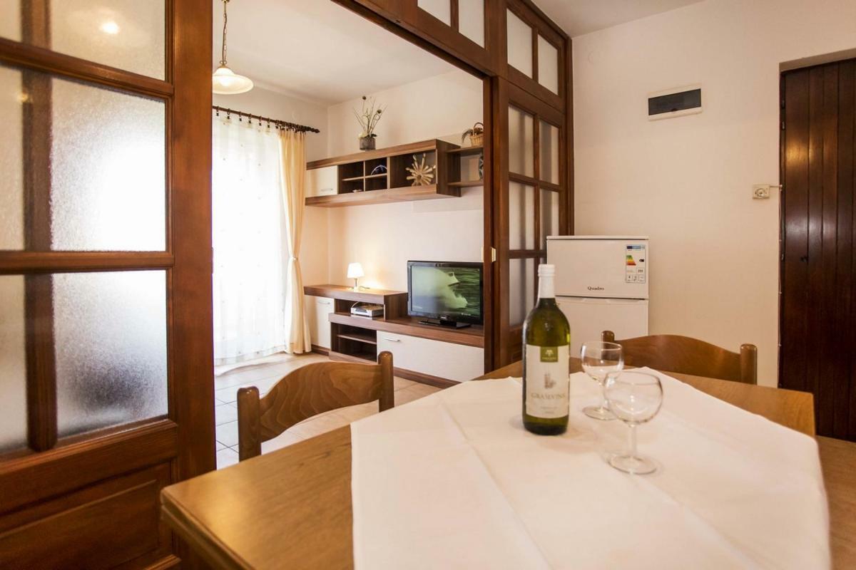 Apartment Matteo Rovigno Esterno foto
