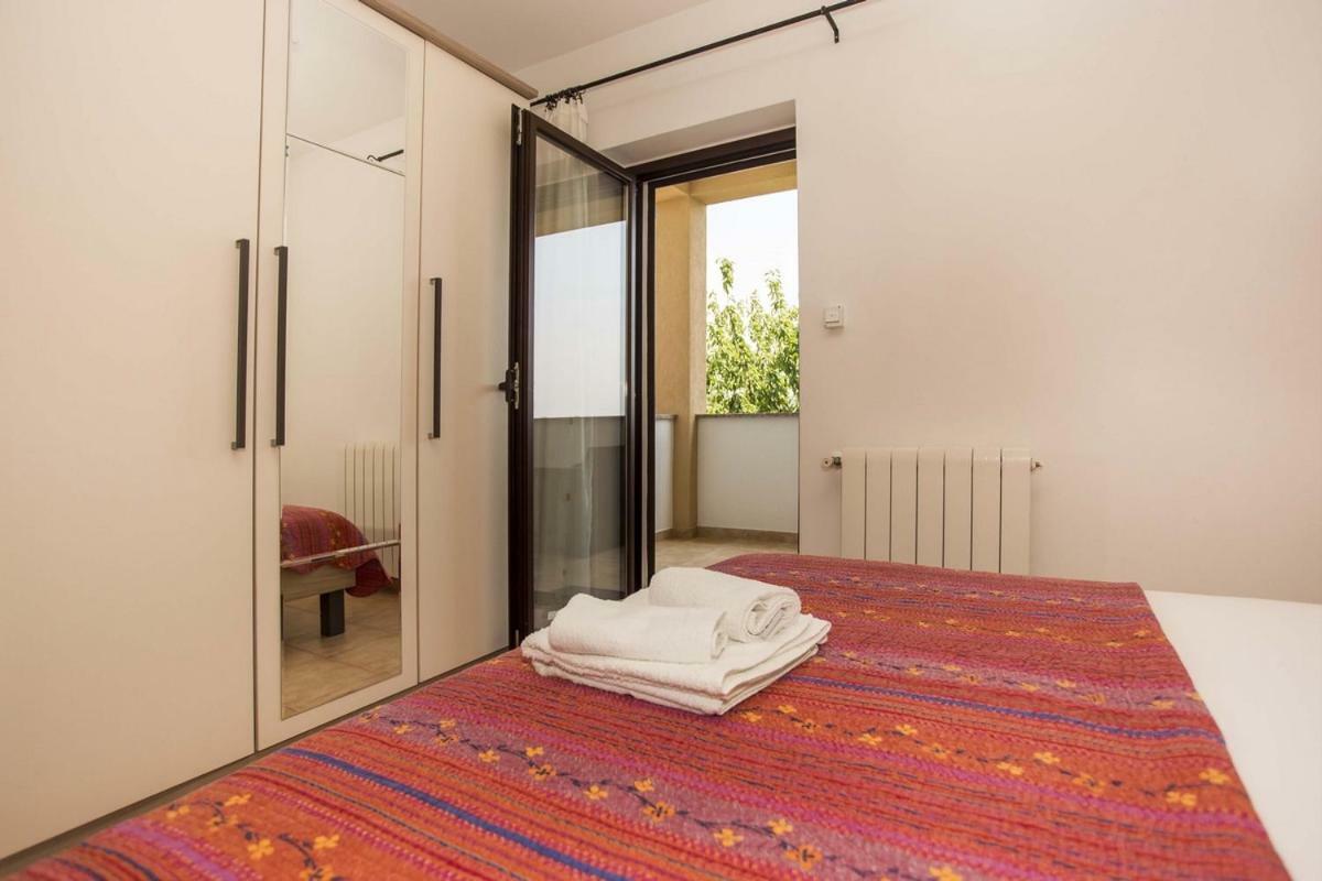 Apartment Matteo Rovigno Esterno foto